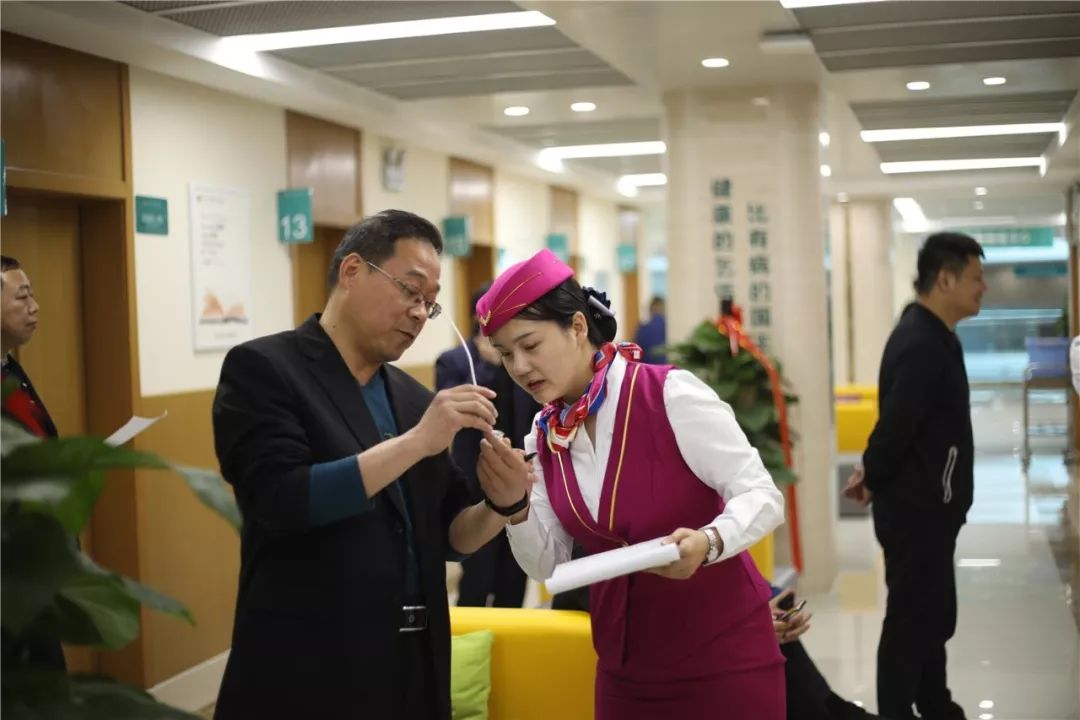 北海24小时套医保卡(北京医保卡使用指南)